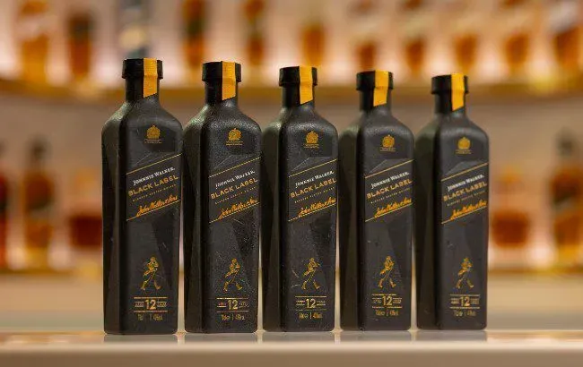 Johnnie Walker Unveils 90% Paper Black Label Bottle